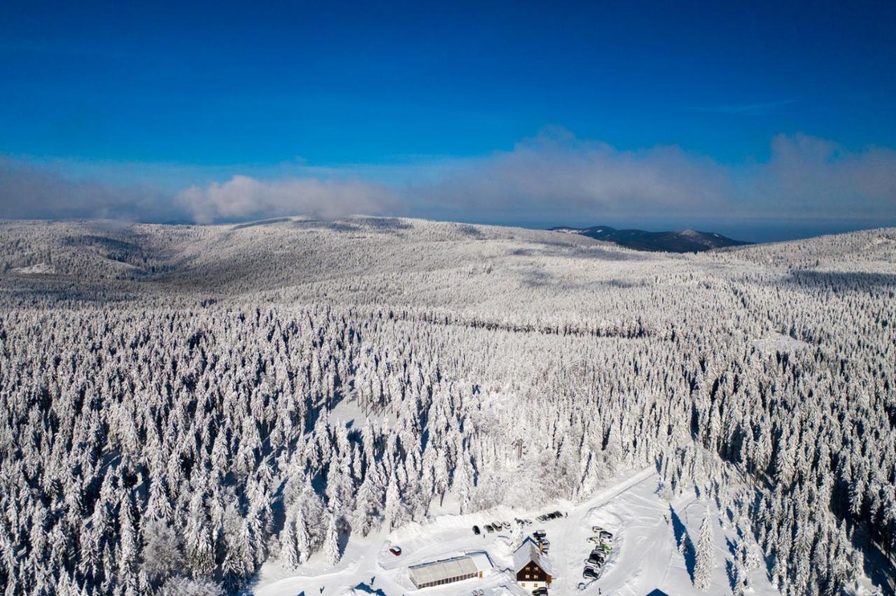 Horsky Hotel Paprsek Staré Město المظهر الخارجي الصورة