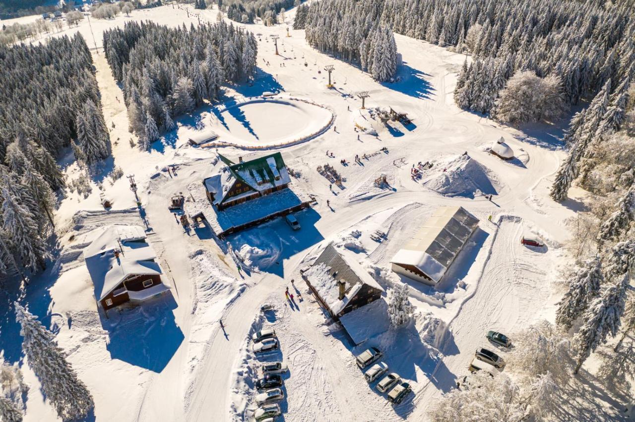 Horsky Hotel Paprsek Staré Město المظهر الخارجي الصورة