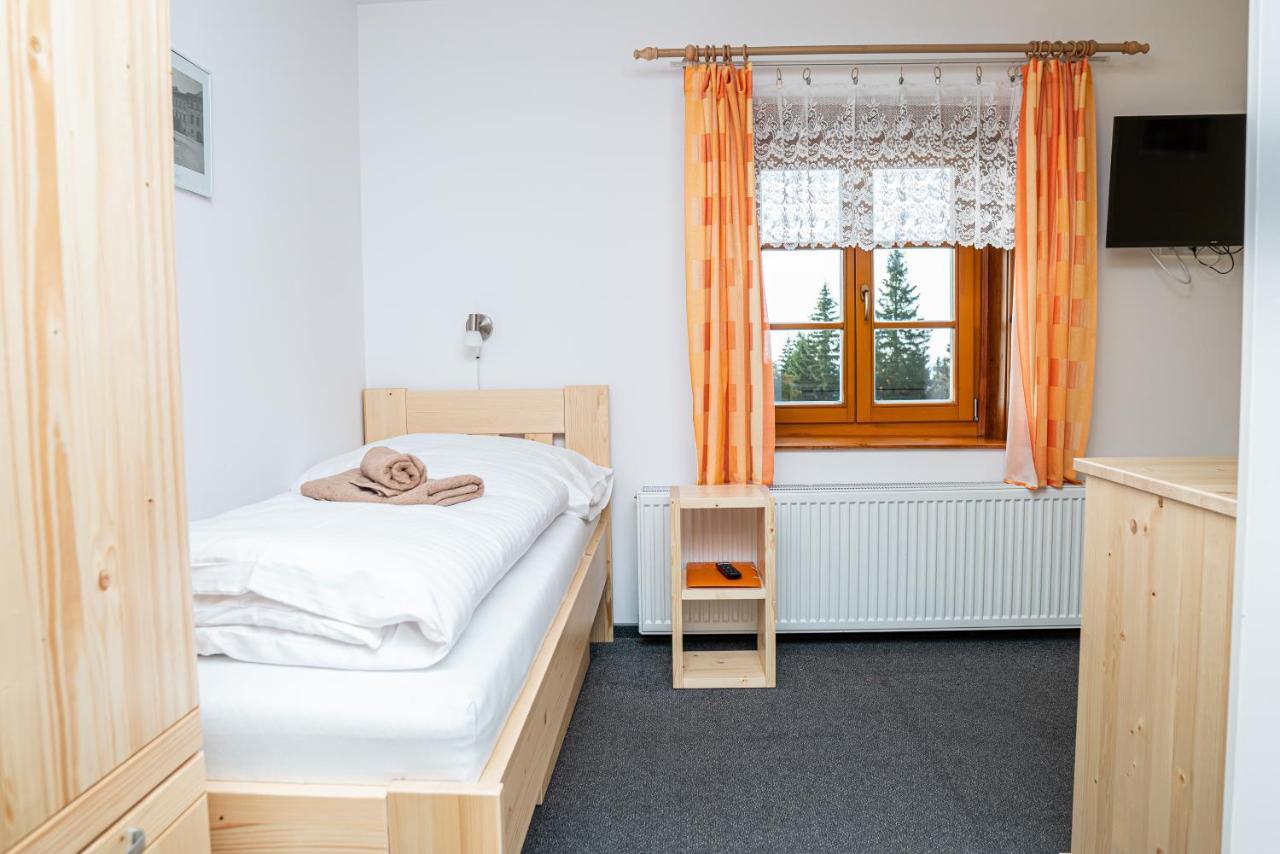 Horsky Hotel Paprsek Staré Město المظهر الخارجي الصورة