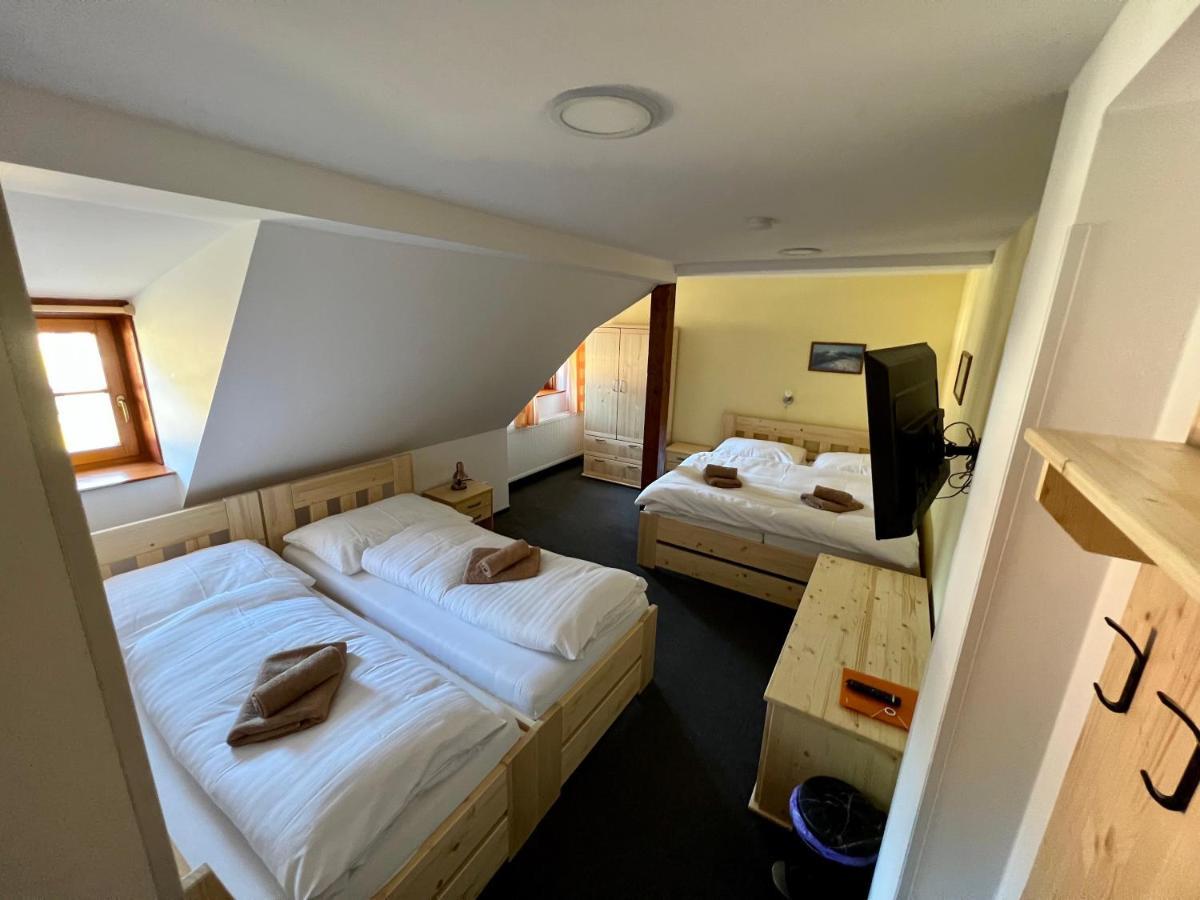 Horsky Hotel Paprsek Staré Město المظهر الخارجي الصورة